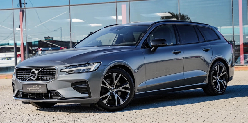 Volvo V60 cena 98900 przebieg: 157000, rok produkcji 2019 z Zalewo małe 781